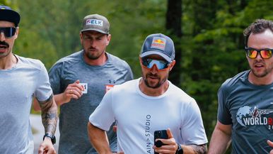 Team VAN DEER-Red Bull Sports Team Image