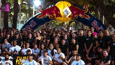 085 RUNN Team Image
